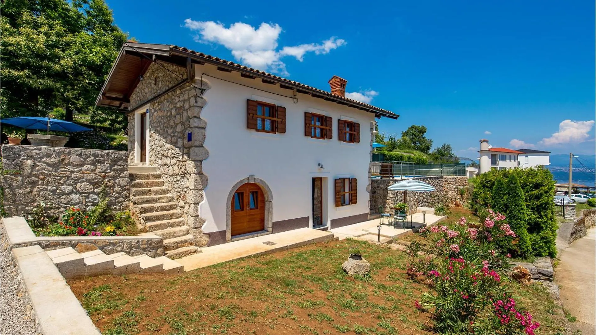 Casa de Férias Gorgeous Home In Lovran With House Sea View