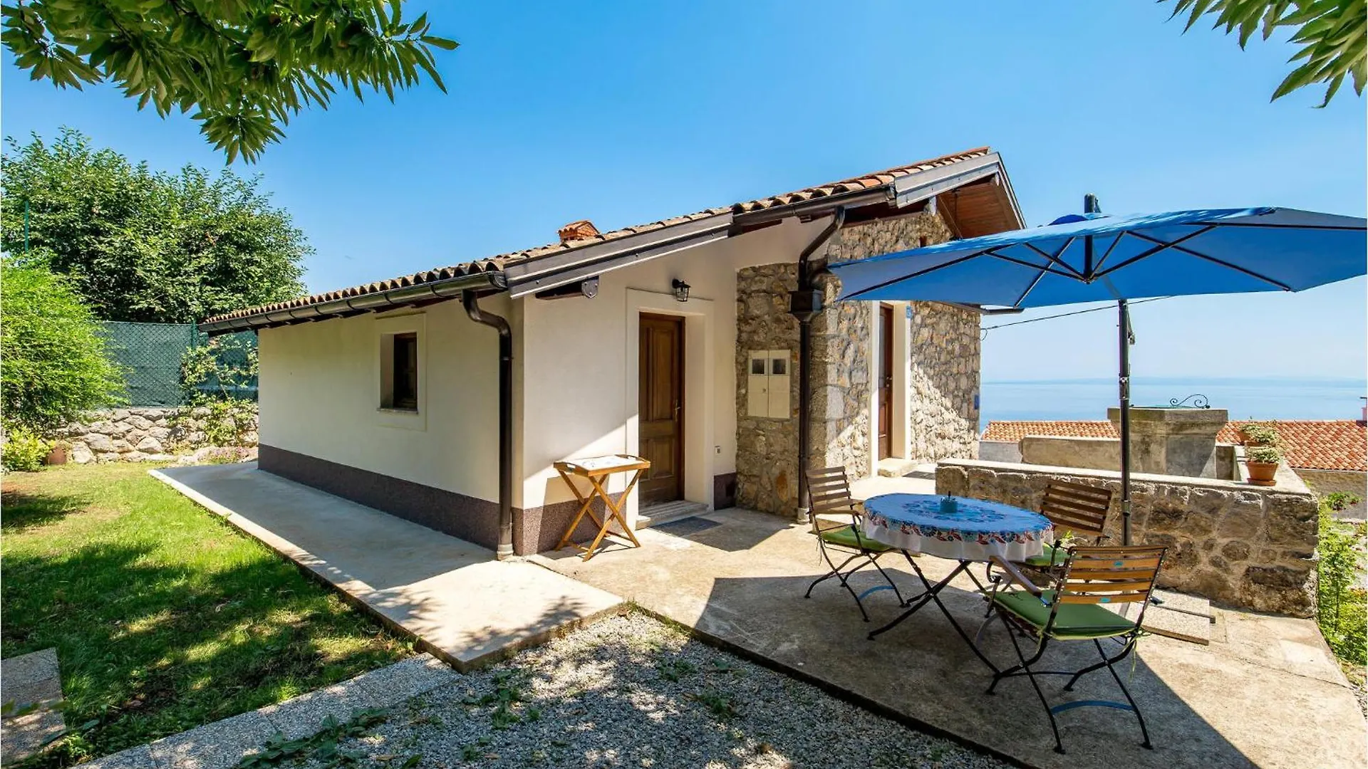 Gorgeous Home In Lovran With House Sea View 度假居