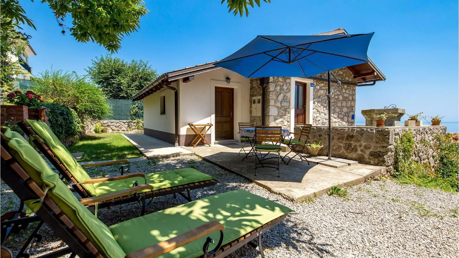 Gorgeous Home In Lovran With House Sea View 0*,